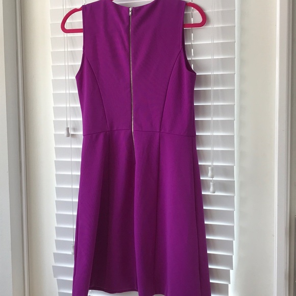 Dress - Picture 4 of 5